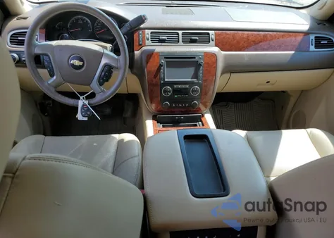 2013 Chevrolet Suburban C1500 Ltz z USA, uszkodzony, nr VIN 1GNSCKE09DR304666